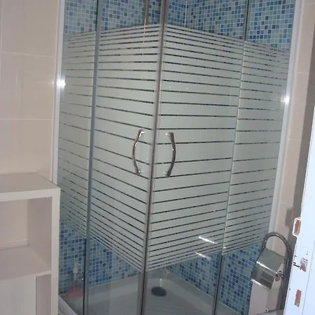 5 Bicas Pensión Aveiro